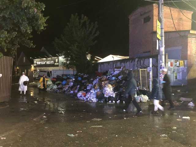 Мусор, оружие и грязь: что творится в Умани из-за хасидов