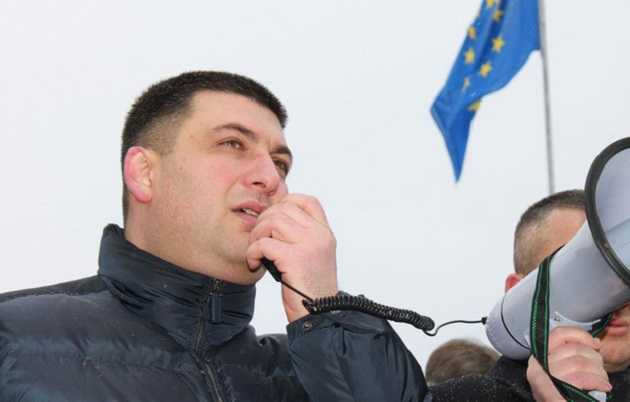 Гройсман пригрозил "схемщикам" поркой: Бить буду публично