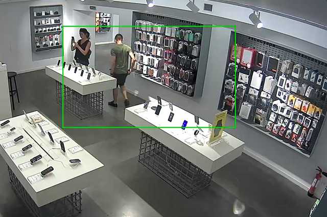 В Украине орудует банда, ворующая дорогие смартфоны