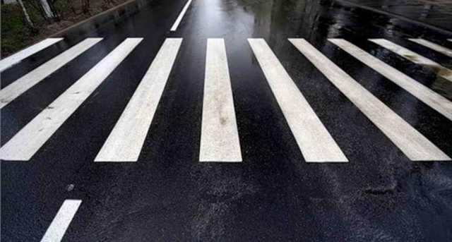 Под Киевом автомобиль сбил двух детей: фото с места аварии