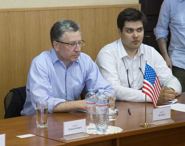 Волкер обвинил Киев в том, что он мало делает для жителей «ЛДНР»