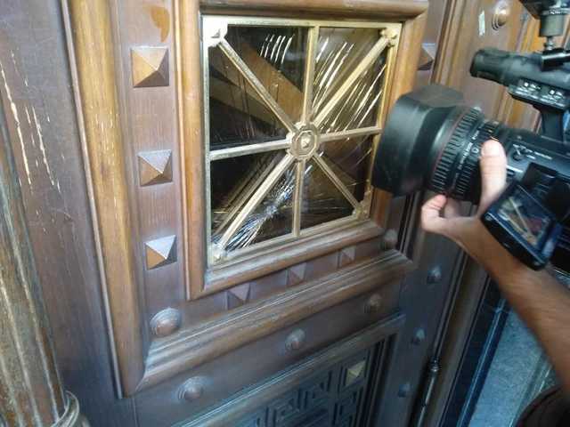 «Генпрокурору пора в Ростов!»: митингующие требуют отставки Луценко