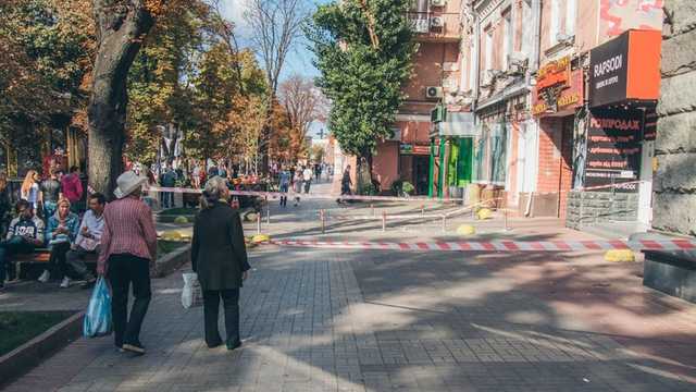 В Киеве на Крещатике произошел обвал фасада исторического здания