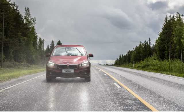 На украинских дорогах запустили новый флешмоб