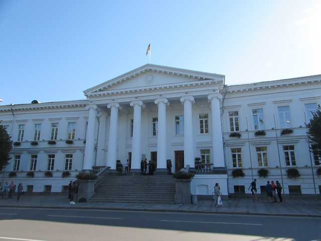 У Полтаві заблокували міську раду