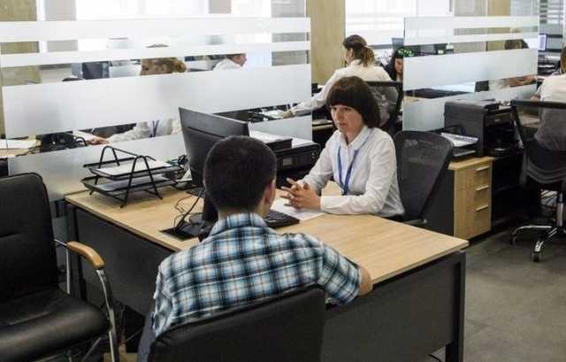 Из-за мошеннических схем в Украине ограничили регистрацию имущества