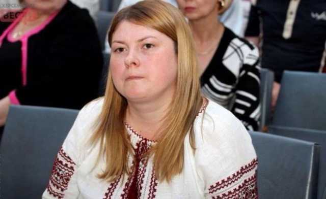 Активисты обнародовали фото сгоревшей от серной кислоты руки Гандзюк