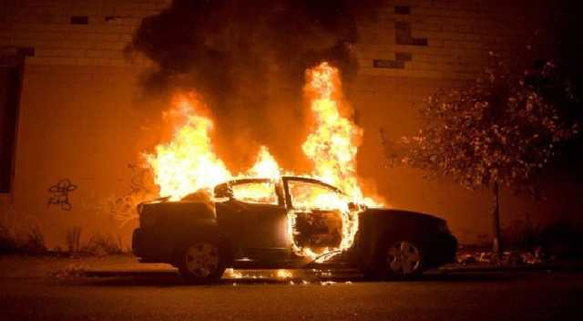 В Киеве ночью сожгли сразу 6 машин: подробности