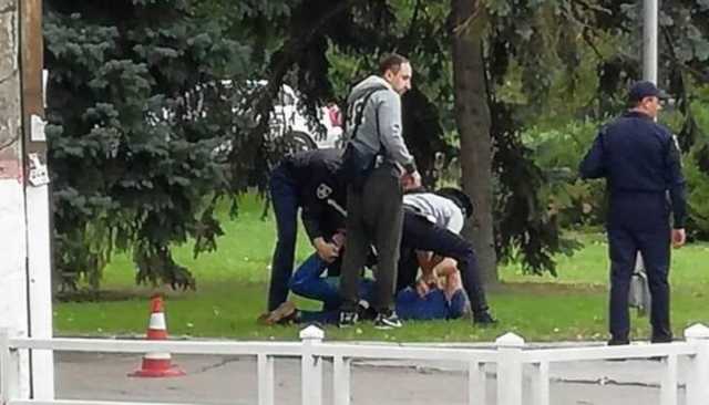 В истории о полураздетом СБУшнике в херсонском парке появились новые подробности