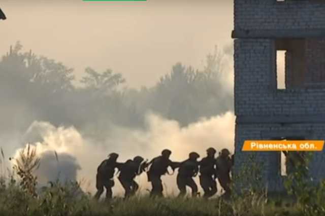 Все видит "Альбатрос": в сети показали мощные кадры со штурмовой бригадой ВСУ