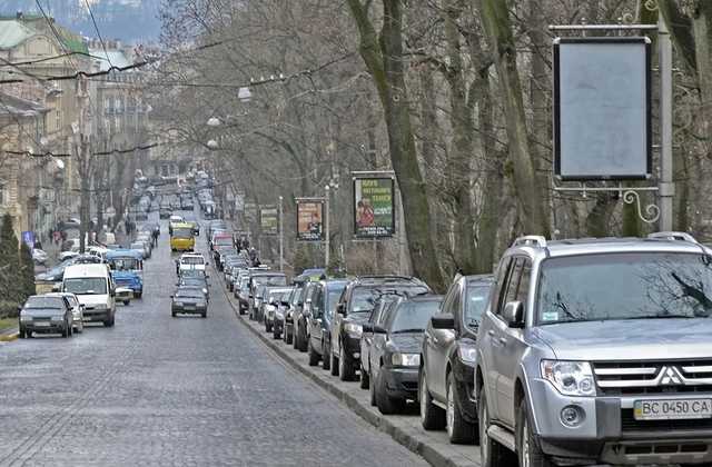 В Украине завтра вступят в силу новые санкции за неправильную парковку