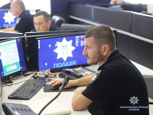 В Одессе девушка устроилась на работу в банк и сразу его ограбила