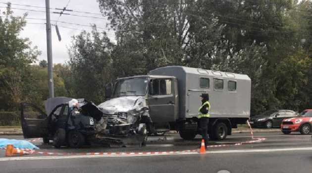 Бабушка не знает о смерти внука: подробности ДТП с полицейским в Киеве