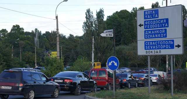 Оккупанты жалуются, что у них нет денег на ремонт дорог в Крыму