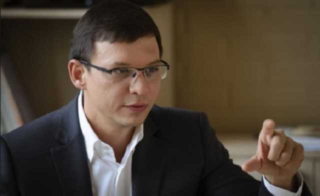 Мураев объяснил свои визиты в АП