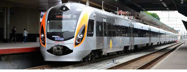 «Укразалізниця» запустит дополнительные поезда ко Дню защитника Украины: полное расписание