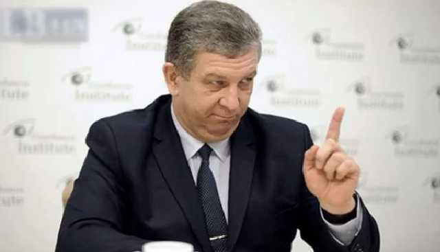 Министр Рева предупредил украинских заробитчан о проблемах с пенсиями