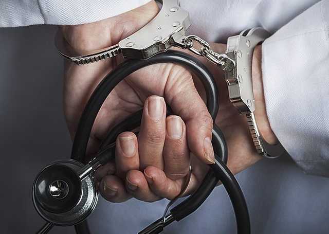 Как в Украине наказывают врачей за смерти пациентов