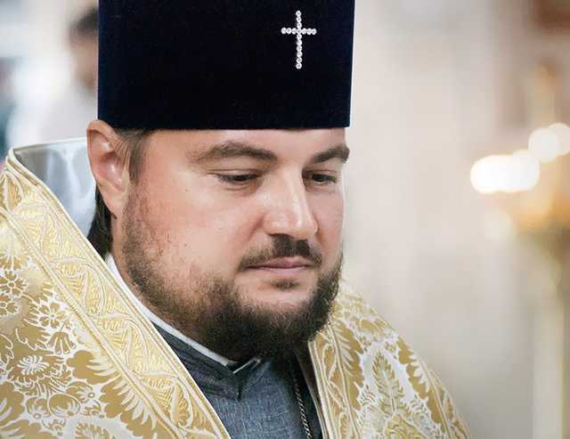 Митрополит Александр (Драбинко): «В России о захвате лавры знают больше, чем я»