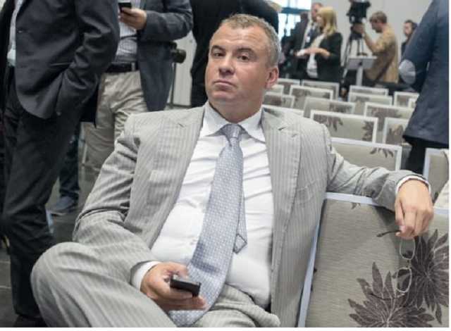 Лещенко рассказал о схеме Порошенко с «Богданом» и «Укрэксимбанком»