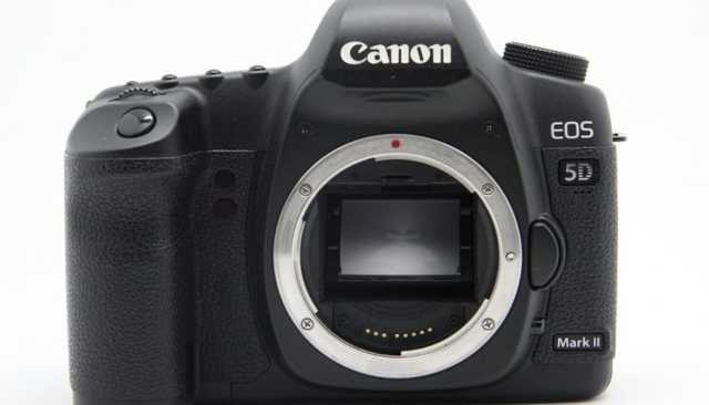 В Киеве у израильского дипломата украли фотоаппарат стоимостью 75 тысяч