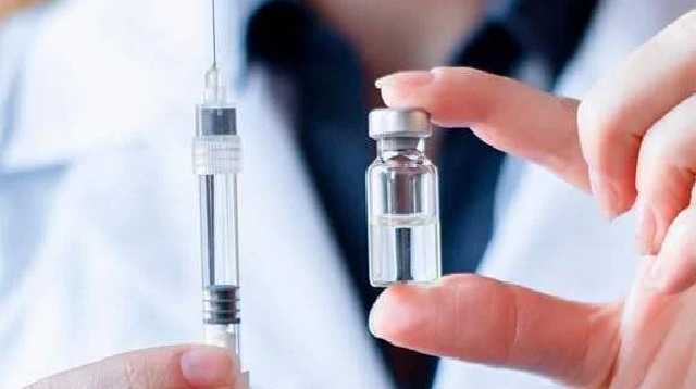 Вакцины от гриппа стали появляться в украинских аптеках