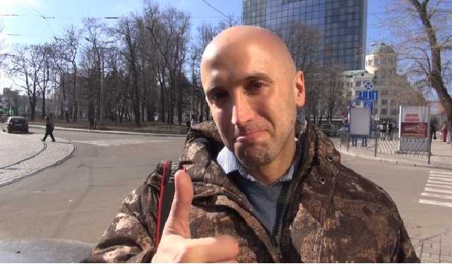    .       - Bellingcat