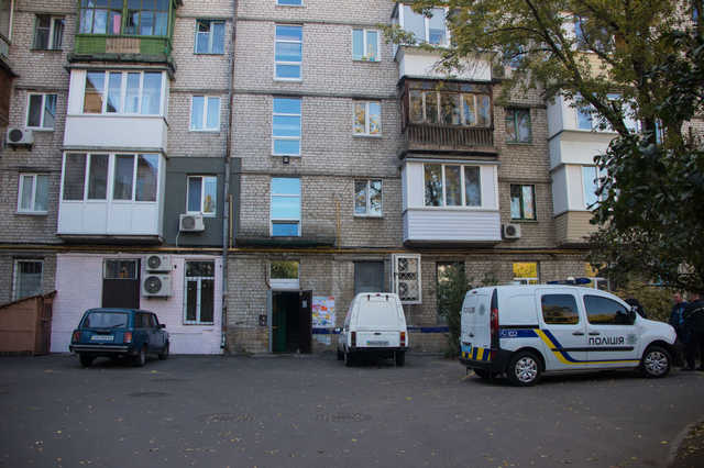 В Киеве мужчина оставил предсмертную записку и выстрелил себе в голову