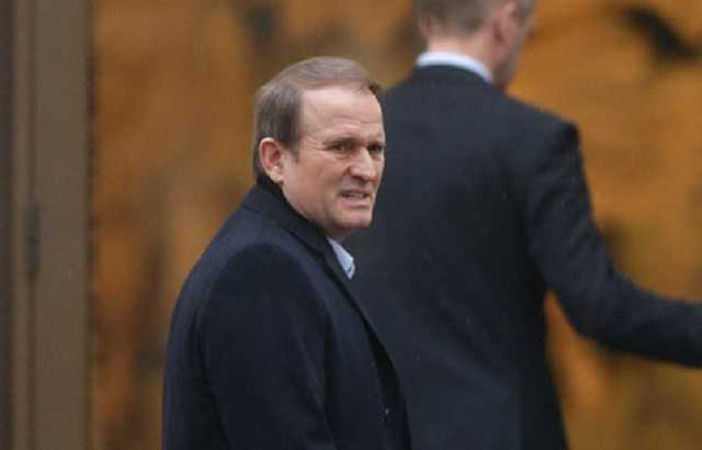 Появилось новое видео погрома офиса Виктора Медведчука