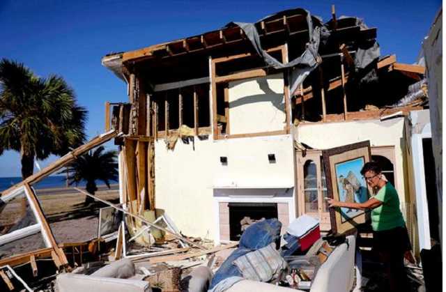 Ураган «Майкл»превратил большинство зданий в Мексико-Бич, в груды обломков
