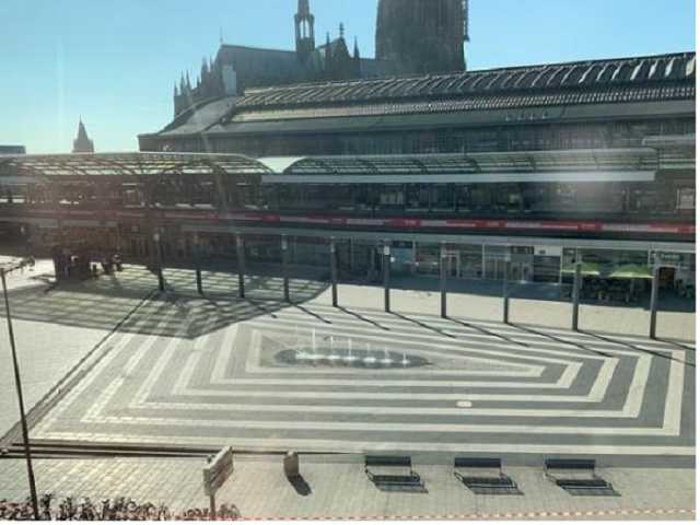 В Кельне преступник захватил заложников на вокзале