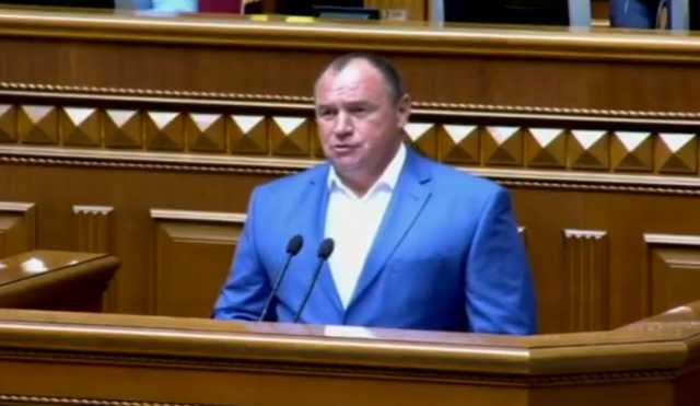 В Раде приняли присягу два новых депутата