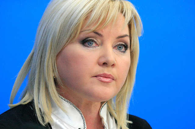 Нардеп Оксана Билозир пришла в Раду в именном плаще