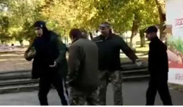 Повалили на землю и скрутили руки: в Харькове жестко отлавливают призывников