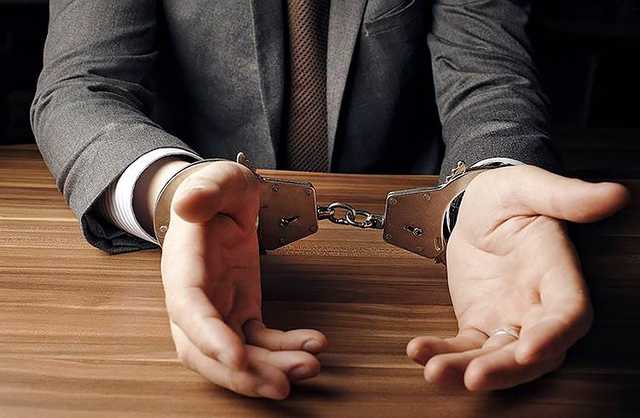 Сотрудника Укравтодора поймали на взятке