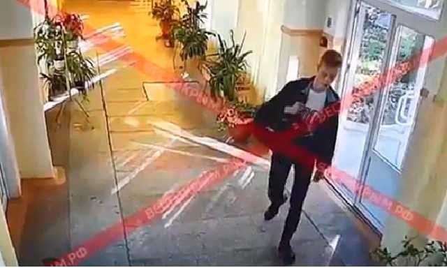 Российский политик рассказал о странных нестыковках бойни в Керчи