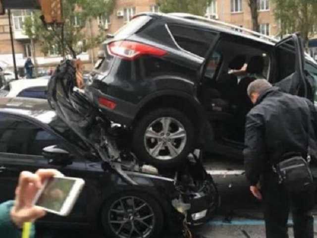 ДТП с краном в центре Киева: всплыли новые подробности об отказавших тормозах