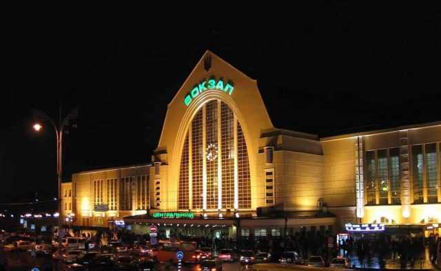 Народная инициатива: Киевский железнодорожный вокзал «зачистили» от ромов