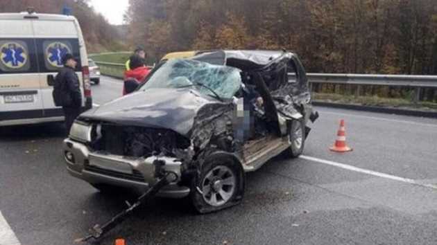 Подробности жуткого ДТП возле Львова: на внедорожник налетел неуправляемый прицеп