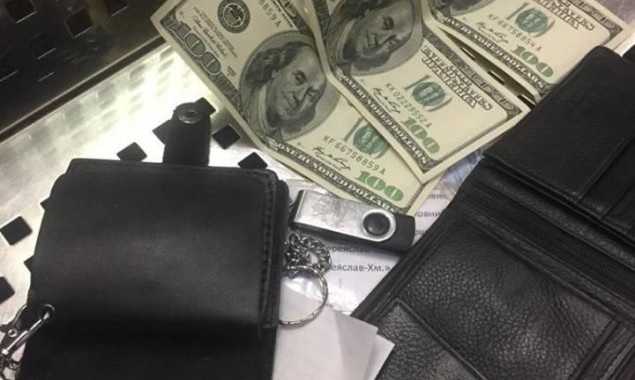 Следователь полиции Киевщины попался на взятке