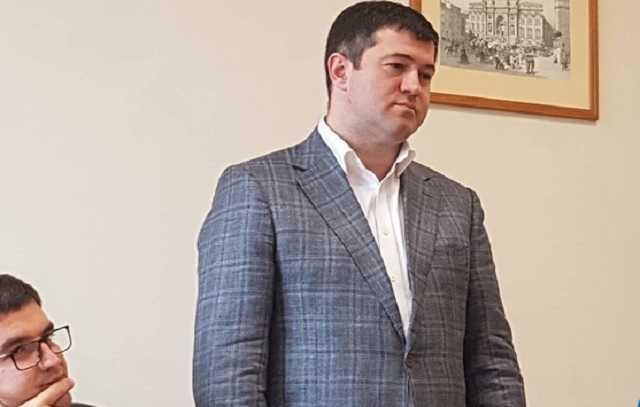 Насиров судится с Кабмином по поводу восстановления в должности главы ДФС