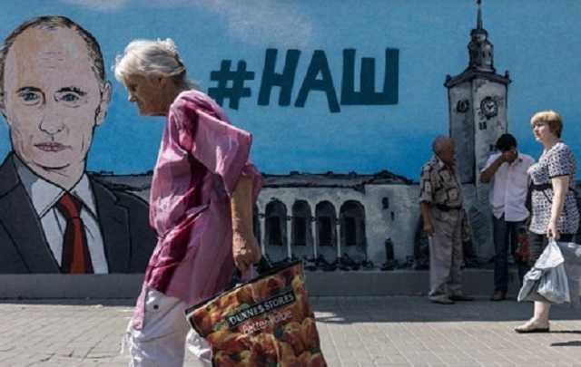 «Чёж вы плачете?! Крым-то ведь наш!»: россияне открыто кроют матом президента