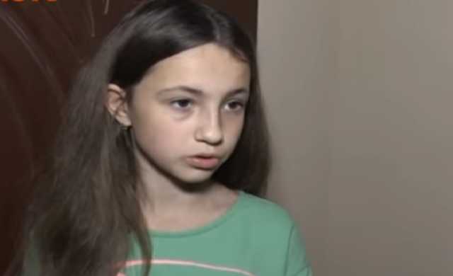 ’’Ты - брехло!’’ Затравленную из-за торта школьницу опять унизили