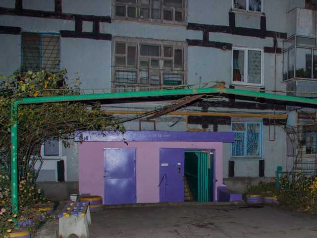 В Днепре житель открыл стрельбу по окнам соседей за оскорбления избранницы