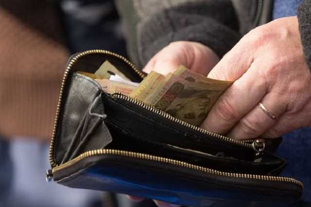 В Украине хотят штрафовать за задержку зарплаты: как это будет