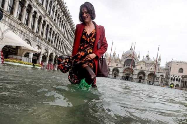 Появились фотографии наводнения в Венеции