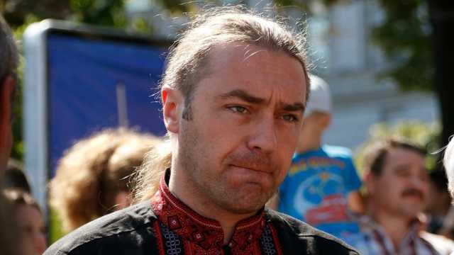 “Свободовец” Мирошниченко проспорил и в прямом эфире процитировал пионерский гимн