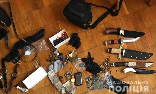 Банда грабителей-иностранцев пыталась скрыться от полиции Киева, протаранив 10 автомобилей