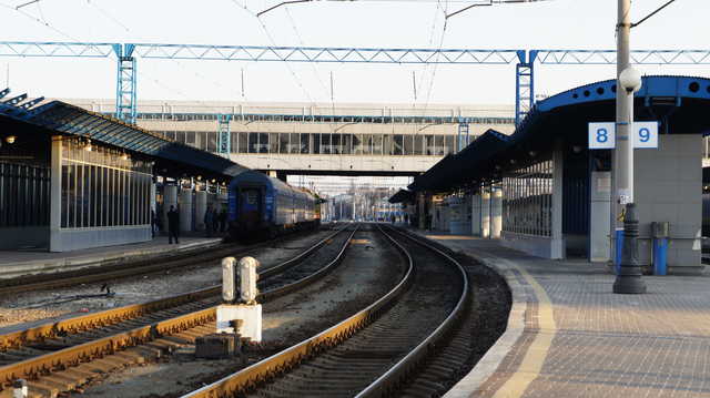 Мінувальник київського вокзалу вимагає 250 тисяч