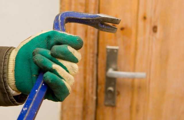 На Ровенщине из храма УПЦ похитили три старинные иконы и напрестольный крест